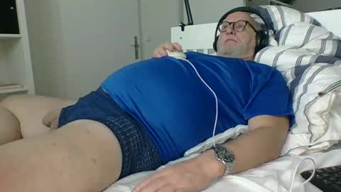 Snapshot of luley58 chatting on March 2025 04:38:02 AM luley58 online show from March 2025 04:38:02 AM