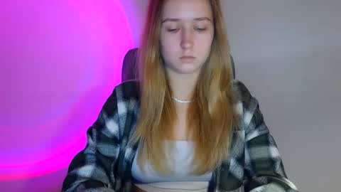 Lulu Baby18 online show from October 2025 09:00:02 AM