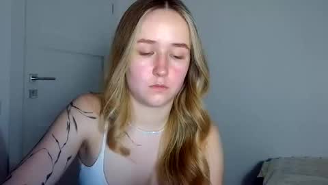 Snapshot of lulu_baby1 chatting on May 2026 08:58:02 PM Lulu Baby18 online show from May 2026 08:58:02 PM