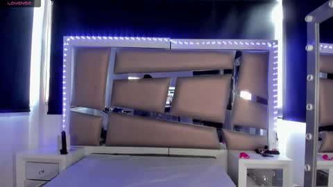 elizabeth online show from September 2025 12:04:02 PM