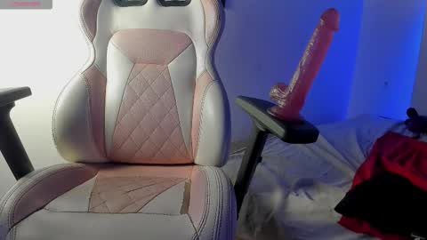 elizabeth online show from October 2025 05:36:02 PM