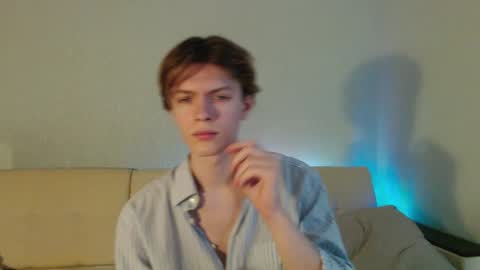 Felix online show from January 2025 11:51:01 AM