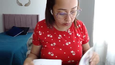 Snapshot of lumi_84 chatting on January 2025 06:49:01 PM LUMI     online show from January 2025 06:49:01 PM