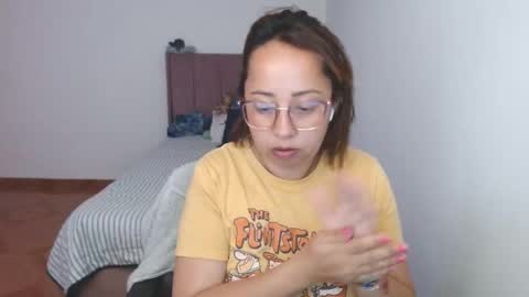 Snapshot of lumi_84 chatting on February 2025 04:05:02 AM LUMI     online show from February 2025 04:05:02 AM