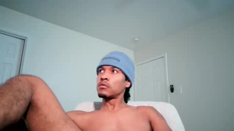 Snapshot of luminouscummer chatting on February 2025 03:11:02 AM luminous online show from February 2025 03:11:02 AM