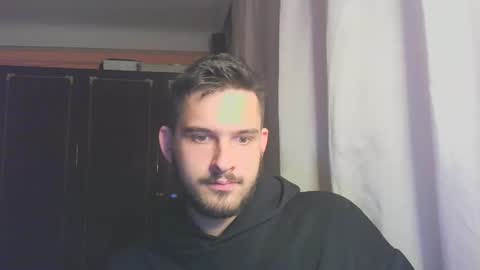 Lumut24 online show from November 2025 07:01:02 PM