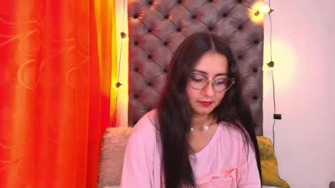 Luna  online show from January 2026 10:12:02 PM