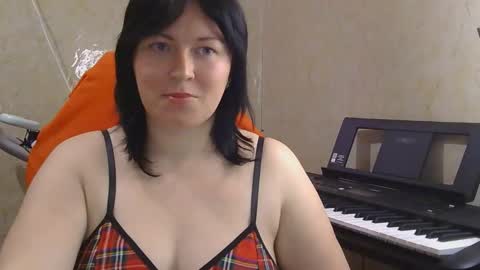 Snapshot of luna07070 chatting on May 2026 07:10:01 PM Christina online show from May 2026 07:10:01 PM