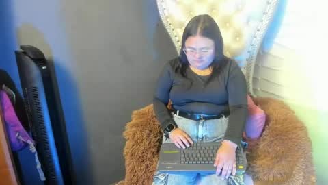 Luna online show from May 2026 03:02:02 AM