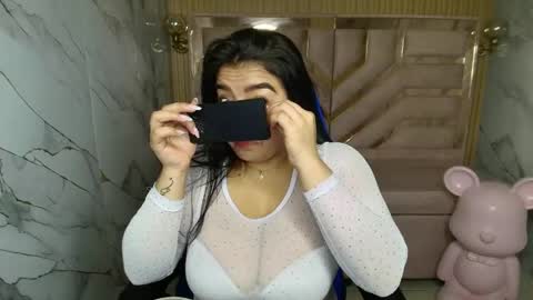 Snapshot of luna__r_ chatting on May 2026 07:44:02 PM Luna online show from May 2026 07:44:02 PM