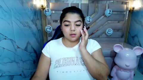 Snapshot of luna__r_ chatting on May 2026 08:23:01 AM Luna online show from May 2026 08:23:01 AM