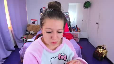 luna_analya online show from April 2026 02:44:01 PM