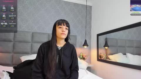 Luna online show from December 2025 10:57:02 AM