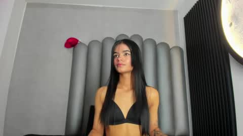 Snapshot of luna_bella_23 chatting on April 2026 03:24:01 AM luna_bella_23 online show from April 2026 03:24:01 AM