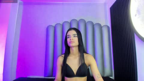 Snapshot of luna_bella_23 chatting on May 2026 05:37:02 AM luna_bella_23 online show from May 2026 05:37:02 AM