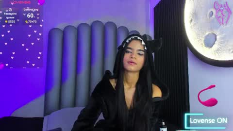 luna_bella_23 online show from June 2026 05:16:02 AM