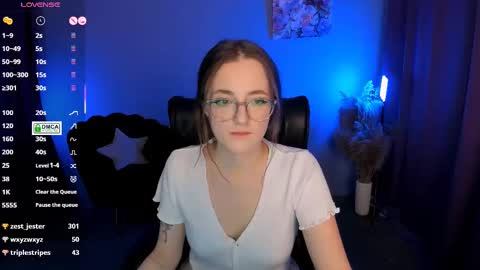 Snapshot of luna_berryy chatting on February 2025 11:24:02 PM luna_berryy online show from February 2025 11:24:02 PM