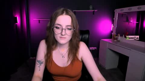 Snapshot of luna_berryy chatting on March 2025 05:40:02 AM luna_berryy online show from March 2025 05:40:02 AM
