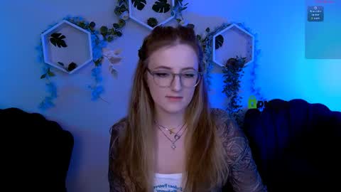 Snapshot of luna_berryy chatting on June 2026 07:12:01 PM luna_berryy online show from June 2026 07:12:01 PM