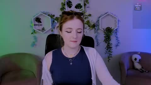 Snapshot of luna_berryy chatting on June 2026 06:53:02 PM luna_berryy online show from June 2026 06:53:02 PM