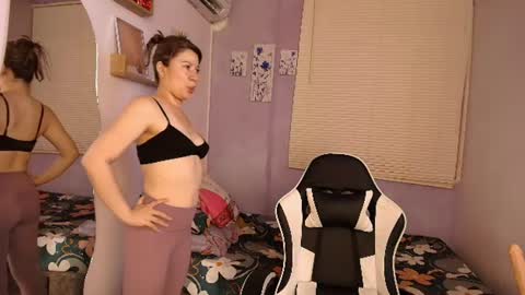 Snapshot of luna_desiree chatting on July 2026 10:14:01 PM luna_desiree online show from July 2026 10:14:01 PM