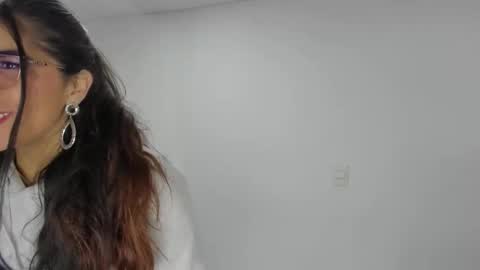Snapshot of luna_dumont chatting on May 2026 11:04:01 AM luna online show from May 2026 11:04:01 AM