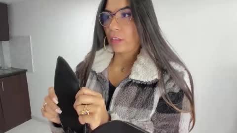 Snapshot of luna_dumont chatting on May 2026 11:04:02 AM luna online show from May 2026 11:04:02 AM