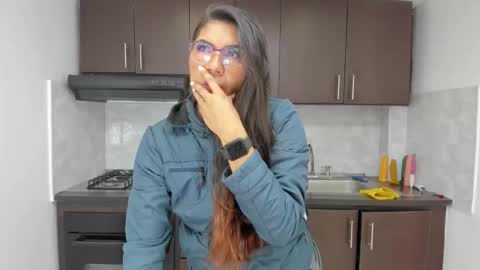 Snapshot of luna_dumont chatting on May 2026 11:16:01 AM luna online show from May 2026 11:16:01 AM