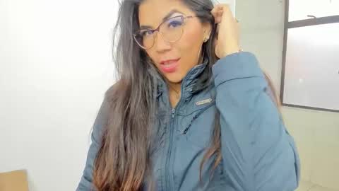 Snapshot of luna_dumont chatting on May 2026 11:17:02 AM luna online show from May 2026 11:17:02 AM