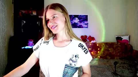 luna_evan online show from September 2025 09:20:01 AM