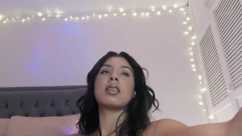 Snapshot of luna_fioree chatting on April 2026 03:39:01 AM Luna Fioree online show from April 2026 03:39:01 AM
