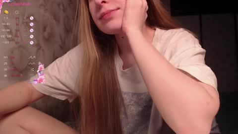 Luna online show from December 2025 06:59:02 PM