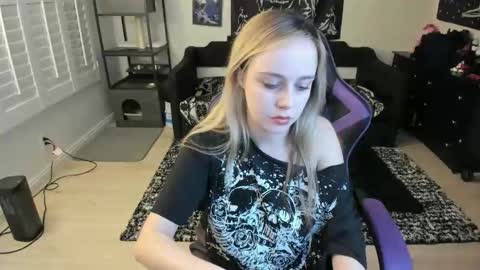 Luna online show from February 2026 03:58:01 AM