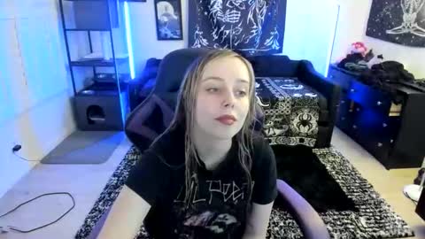 Luna online show from April 2026 02:14:01 AM