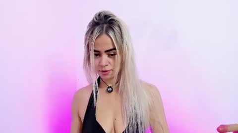 Snapshot of luna_marquez_ chatting on July 2026 07:05:01 PM Luna Marquez online show from July 2026 07:05:01 PM