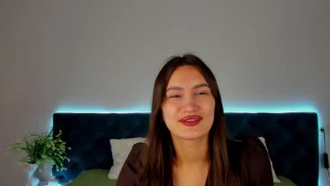 Snapshot of luna_mee chatting on June 2026 01:06:01 AM Adele online show from June 2026 01:06:01 AM