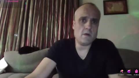 Luna online show from October 2025 09:28:02 PM