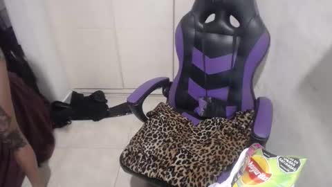 Snapshot of luna_rosita chatting on January 2025 10:16:01 AM Luna online show from January 2025 10:16:01 AM