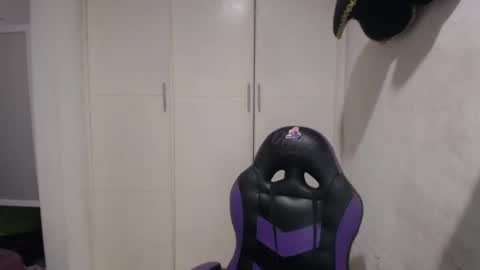 Snapshot of luna_rosita chatting on January 2025 06:28:02 PM Luna online show from January 2025 06:28:02 PM