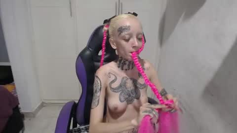 Snapshot of luna_rosita chatting on February 2025 01:02:01 AM Luna online show from February 2025 01:02:01 AM