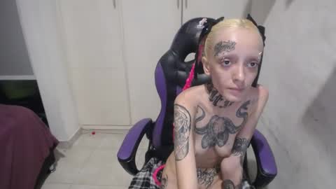 Snapshot of luna_rosita chatting on February 2025 03:42:01 AM Luna online show from February 2025 03:42:01 AM