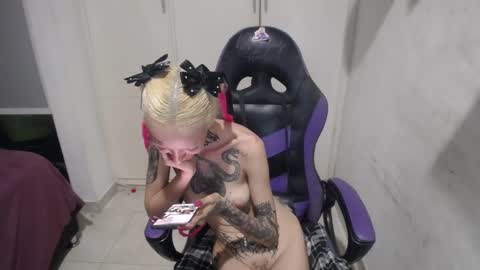 Snapshot of luna_rosita chatting on February 2025 06:45:02 AM Luna online show from February 2025 06:45:02 AM