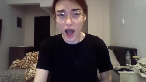 Snapshot of luna_samosienko chatting on February 2026 01:52:01 PM Luna Samosienko online show from February 2026 01:52:01 PM