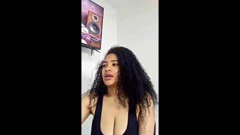 Snapshot of luna_sexxgirl chatting on April 2026 02:15:02 PM Luna sexgirl online show from April 2026 02:15:02 PM