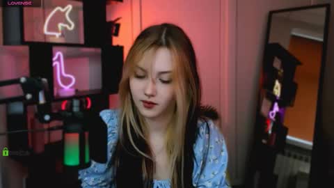 Luna online show from November 2025 12:16:02 PM