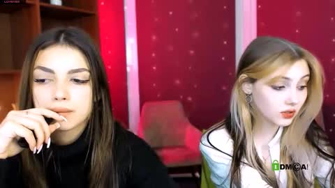 Luna online show from December 2025 12:14:01 PM