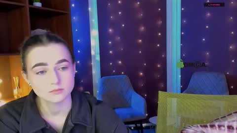 Luna online show from December 2025 05:46:01 AM