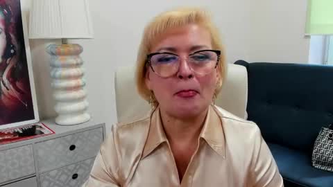 Snapshot of luna_xfantasy chatting on May 2026 06:42:02 AM L u n a online show from May 2026 06:42:02 AM