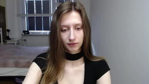 Snapshot of luna_xsensual chatting on April 2026 05:44:02 AM L U N A online show from April 2026 05:44:02 AM