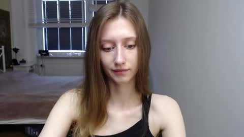Snapshot of luna_xsensual chatting on April 2026 06:31:02 AM L U N A online show from April 2026 06:31:02 AM